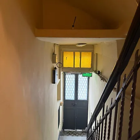 Guenes House
