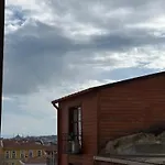 Guenes House