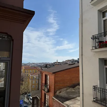 Gunes Hause * Istanbul