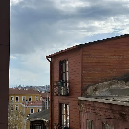 Gunes Hause Apartment Istanbul