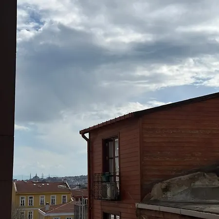 Apartment Gunes Hause Istanbul