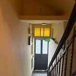 Guenes House