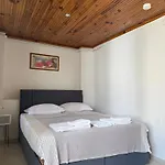 Διαμέρισμα Guenes House