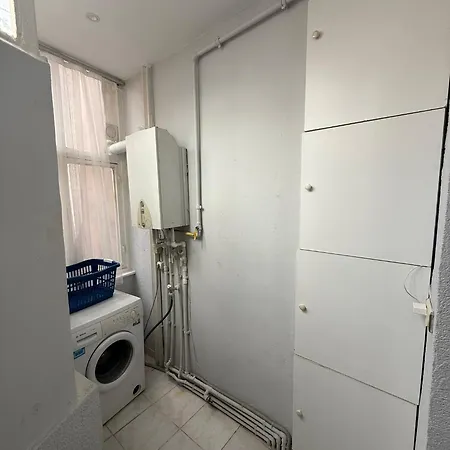 Guenes House Apartment Istanbul